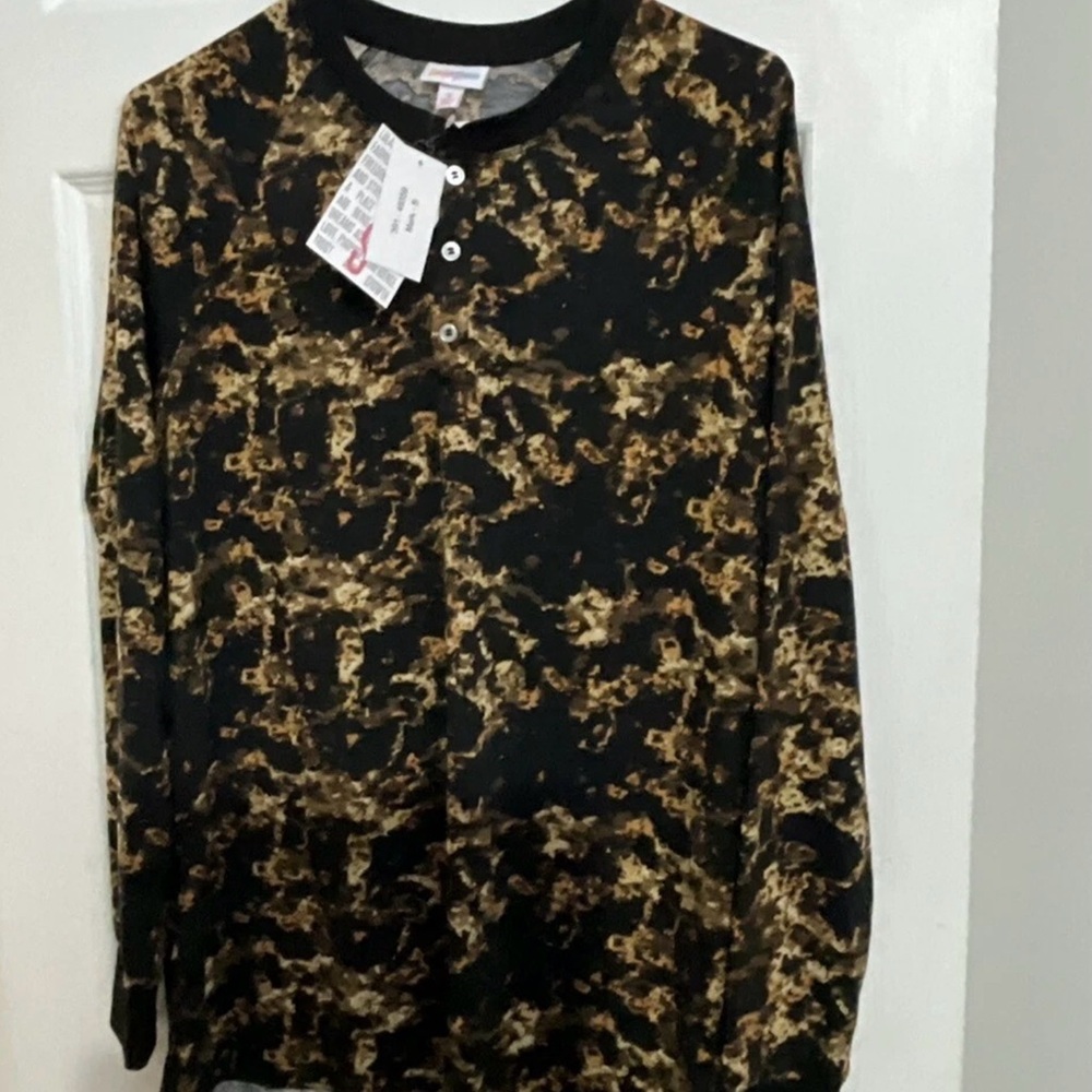 LuLaRoe Black and Gold Button Down Shirt NWT